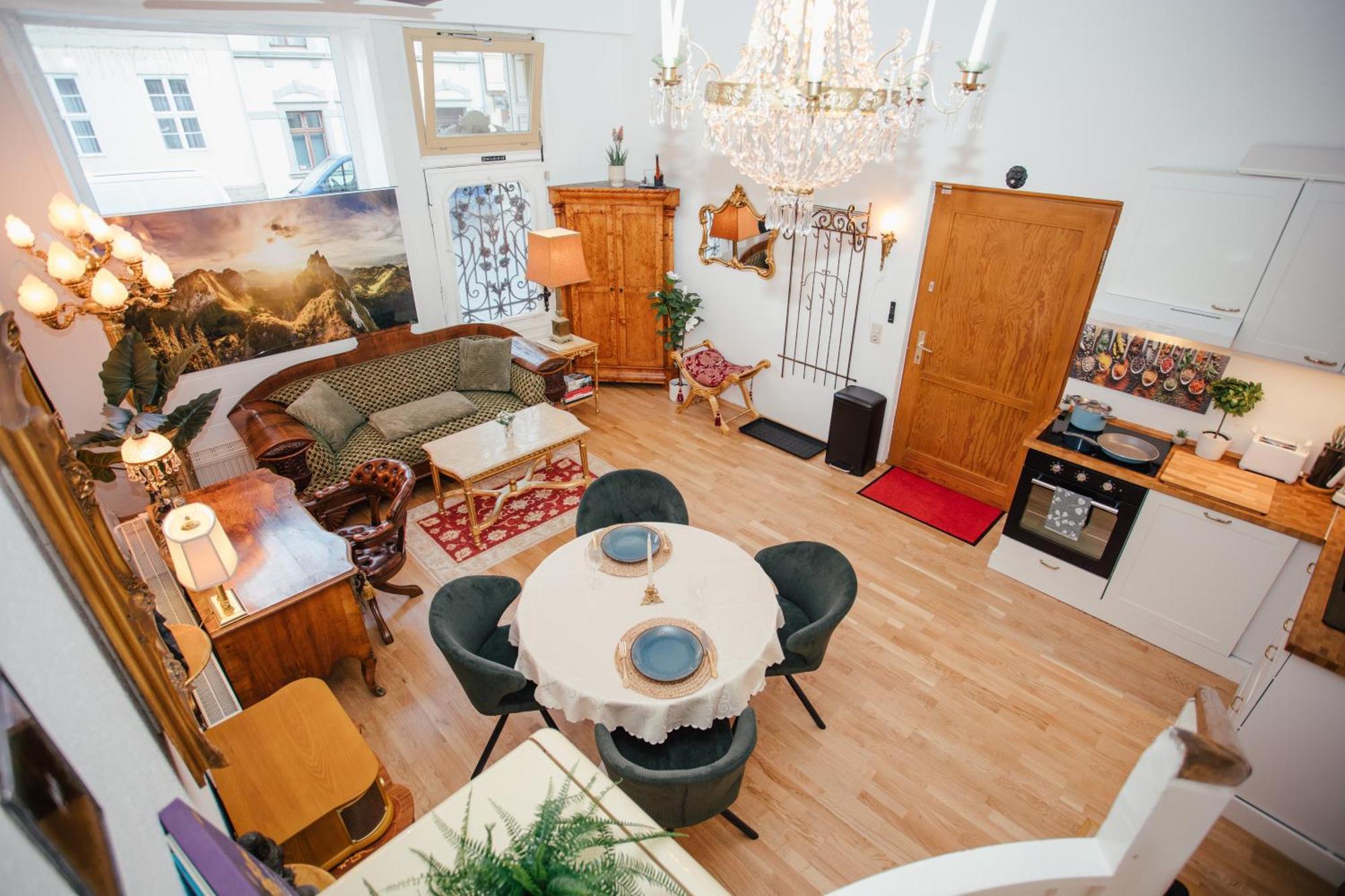 Kaiser-wilhelm-suite By Meis In Zentral Apartment